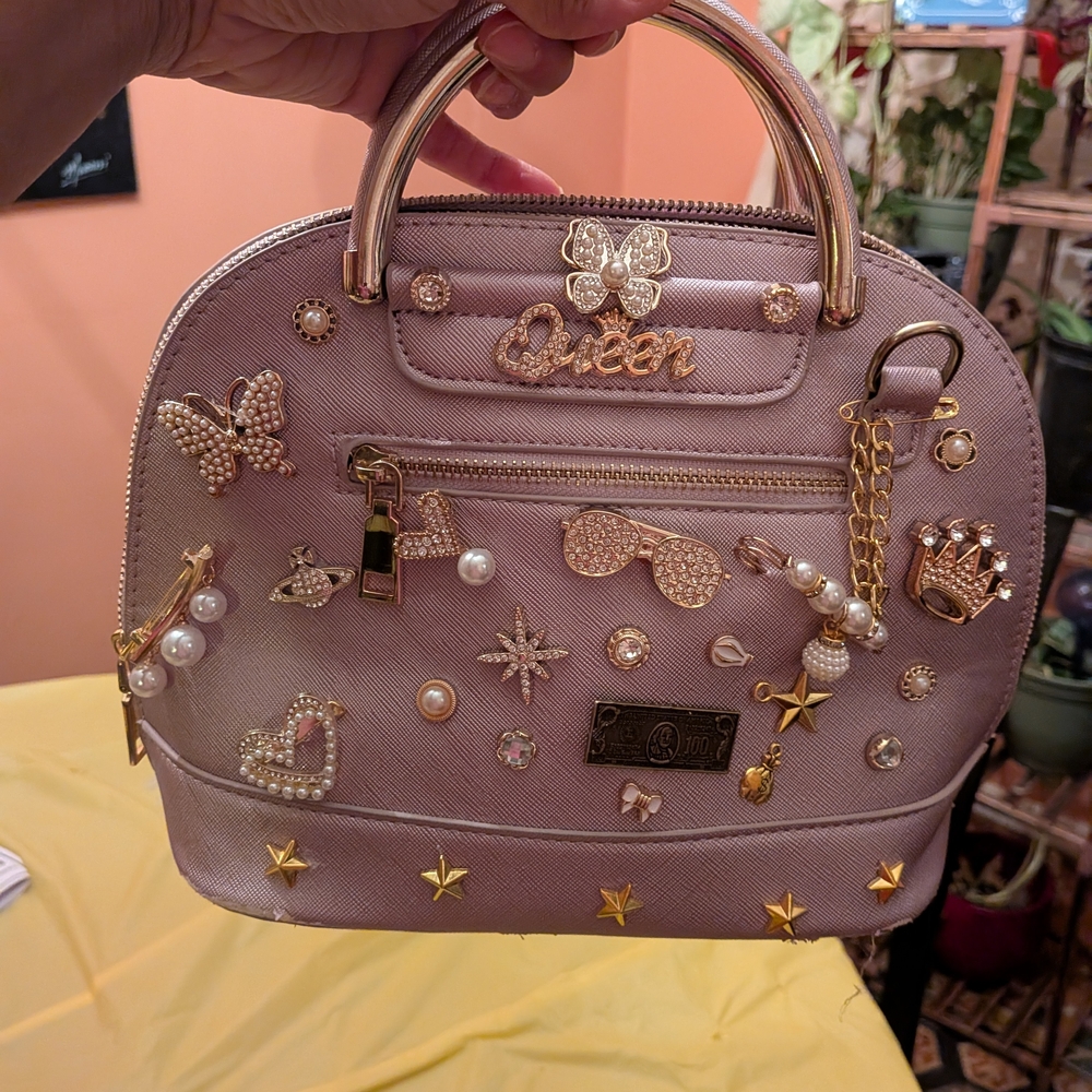 Elegant Women's Bag with Gold Accents